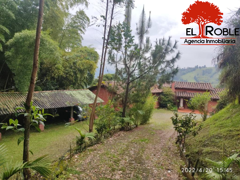 Casa-Finca disponible para Arriendo en La Estrella con un valor de $5,400,000 código 1450