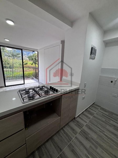 Apartamento disponible para Ambos en Carmen De Viboral Centro Foto numero 1
