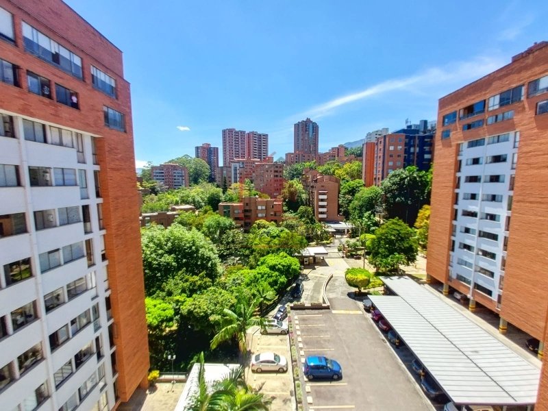 Apartamento disponible para Ambos en Medellín El Poblado Foto numero 1