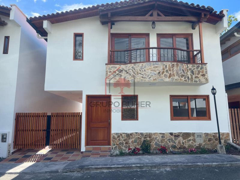 Casa En Venta - Avinal, La Ceja