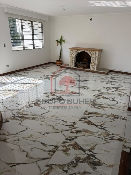 Casa disponible para Arriendo en Medellín Laureles Foto numero 1