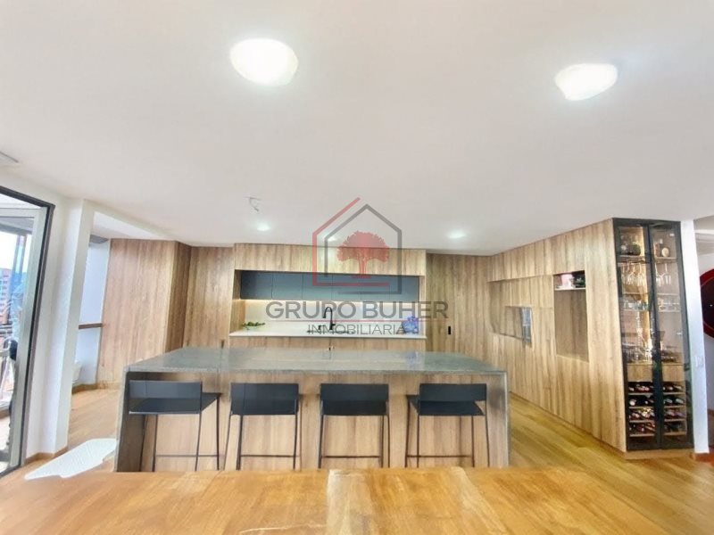 Apartamento En Arriendo - El Poblado, Medellín